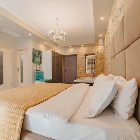 Romantic Jacuzzi Belleview Studio Sinaia Extérieur photo